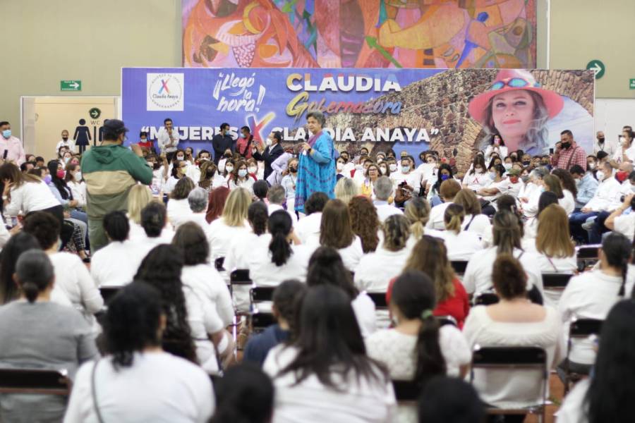 Respalda Beatriz Paredes a Claudia Anaya