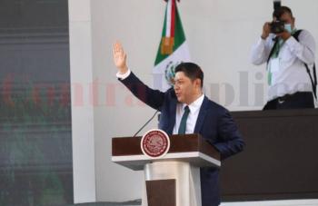 Ricardo Gallardo toma protesta como gobernador constitucional de SLP