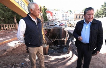 Supervisa gobernador obras de socav&oacute;n