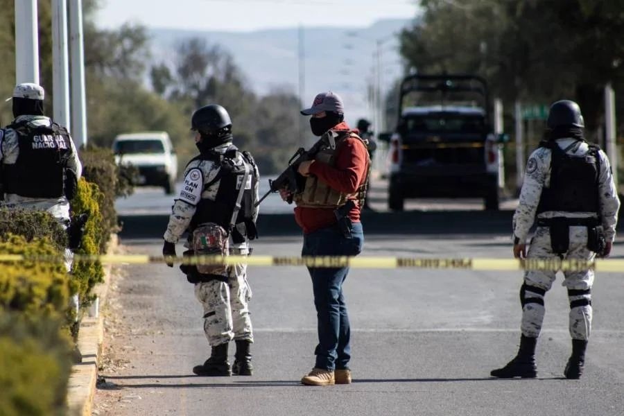 Cuelgan a seis en Fresnillo y abandonan 2 cuerpos m&aacute;s