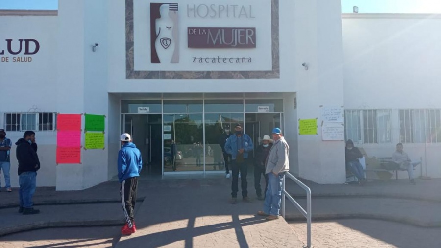 En Hospital de la Mujer, demanda trabajadora reconocer antiguedad