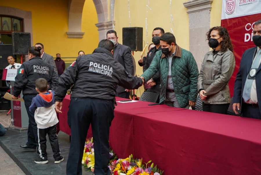 Sólo 2 de 10, aptos para policías municipales