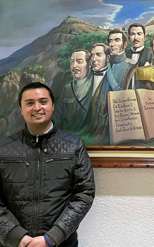 Enrique Estrada no tiene escriturada su alcaldía