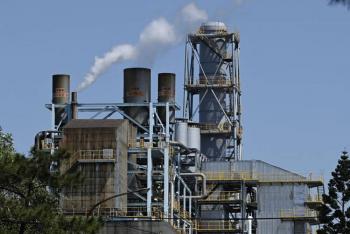 Cae el precio del petróleo con el retroceso del temor a un embargo europeo