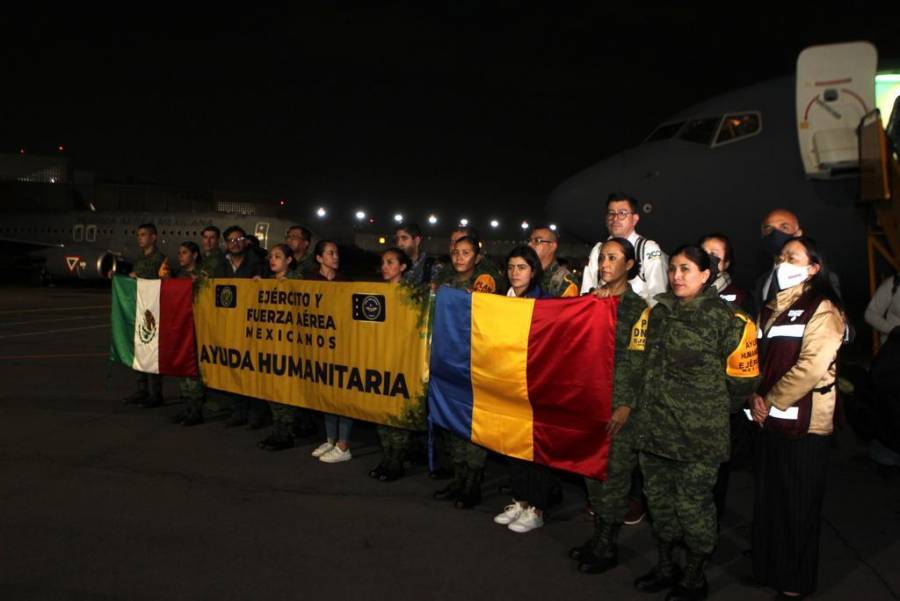 Aterriza en CDMX segundo avión con mexicanos rescatados de Ucrania