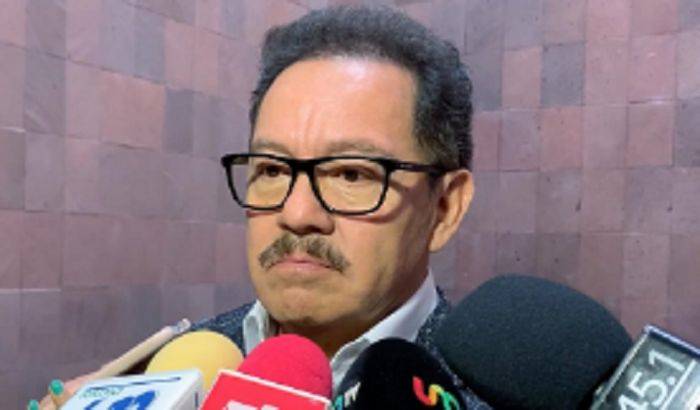 Pide Mier a morenistas no aplaudir más a unas 