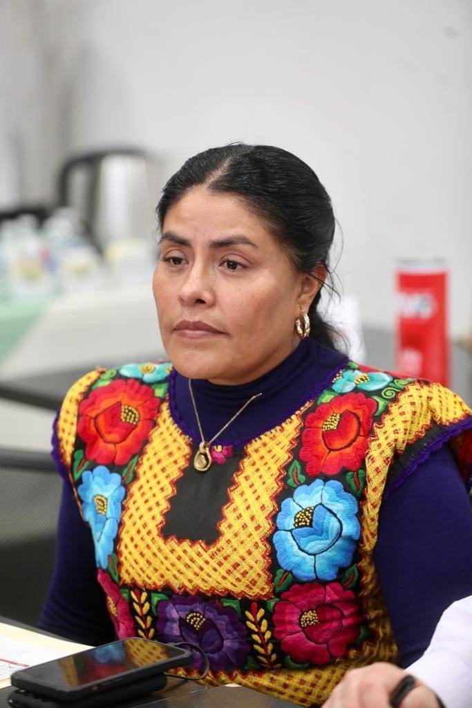 Eufrosina Cruz pide sacar de la congeladora iniciativa para sancionar el matrimonio infantil; son un millón al año