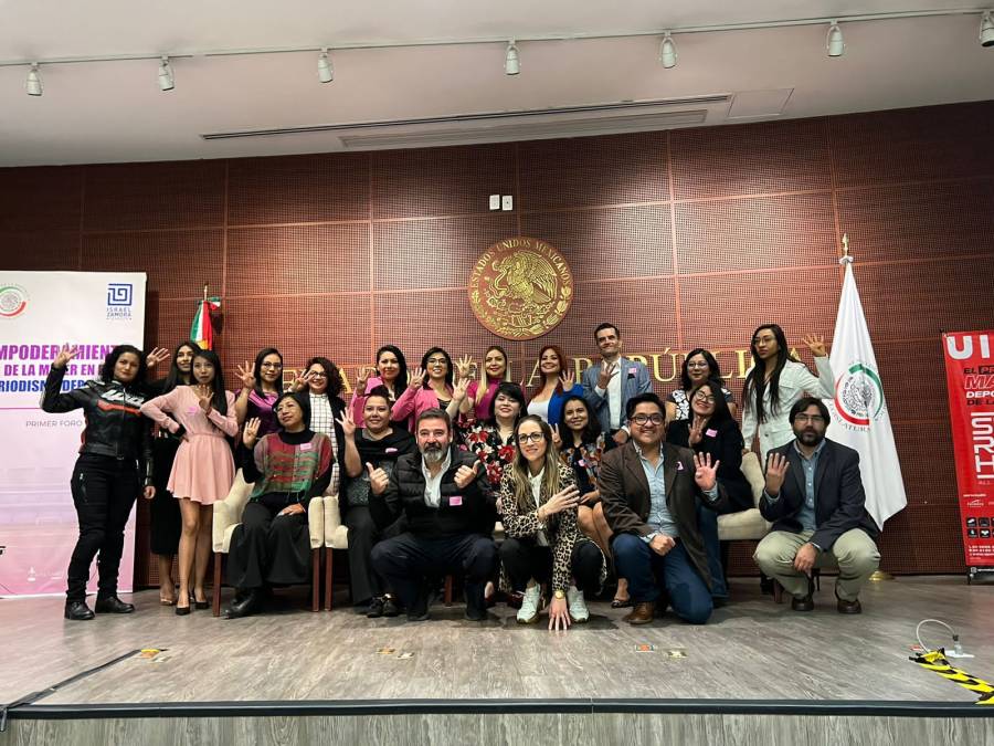Mujeres mexicanas toman el control en el ámbito del periodismo deportivo