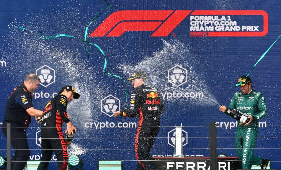 Verstappen (Red Bull) gana el GP de Miami de F1, mexicano Pérez segundo